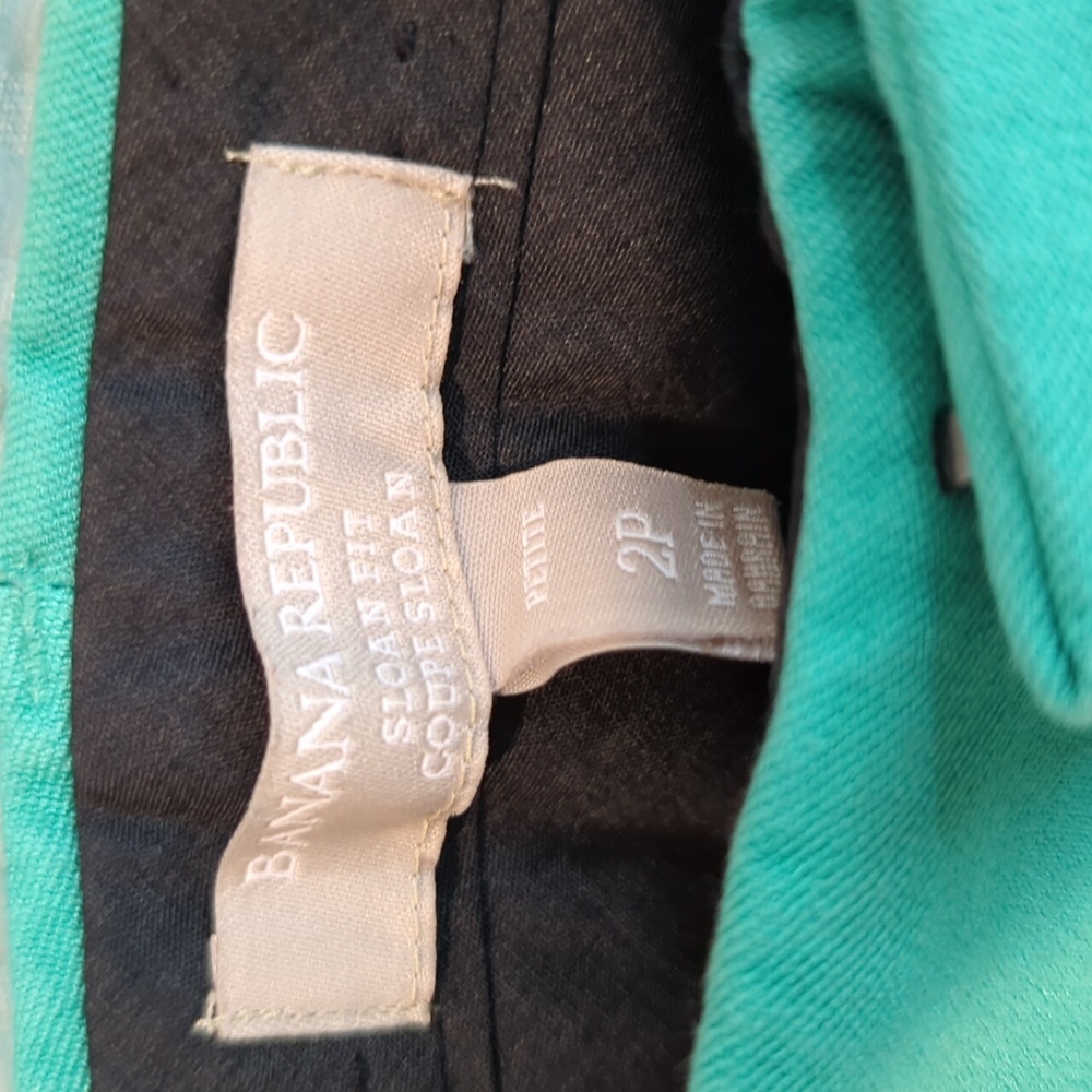 EUC Sz 2P π Republic Sloan fit cropped π - Picture 2 of 6